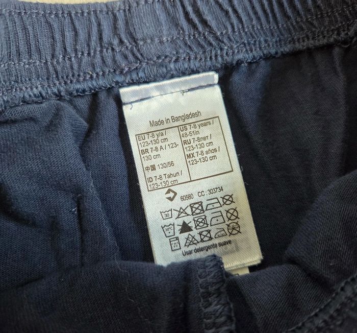 🌸 Short léger de sport 8 ans 🌸 - photo numéro 2