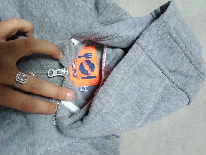 Gilet a capuche - photo numéro 2