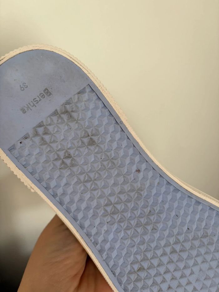 Baskets Bershka Princesse Disney - Taille 39 - photo numéro 4