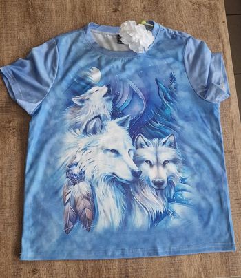 Tee shirt motif loups