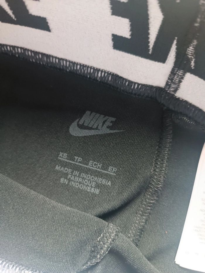 Legging Nike taille XS - photo numéro 5