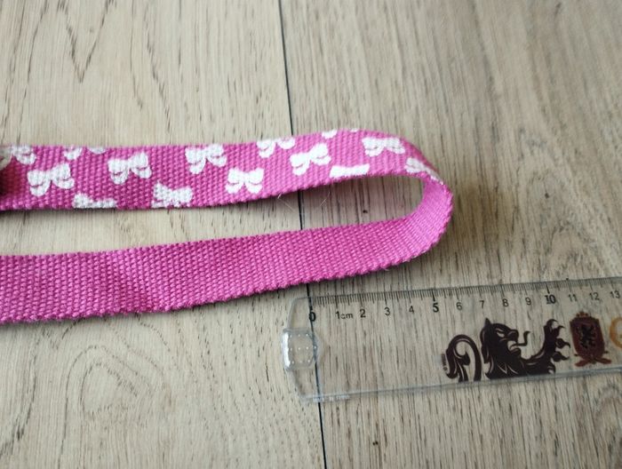 Ceinture Hello Kitty taille ajustable rose et blanche - photo numéro 3