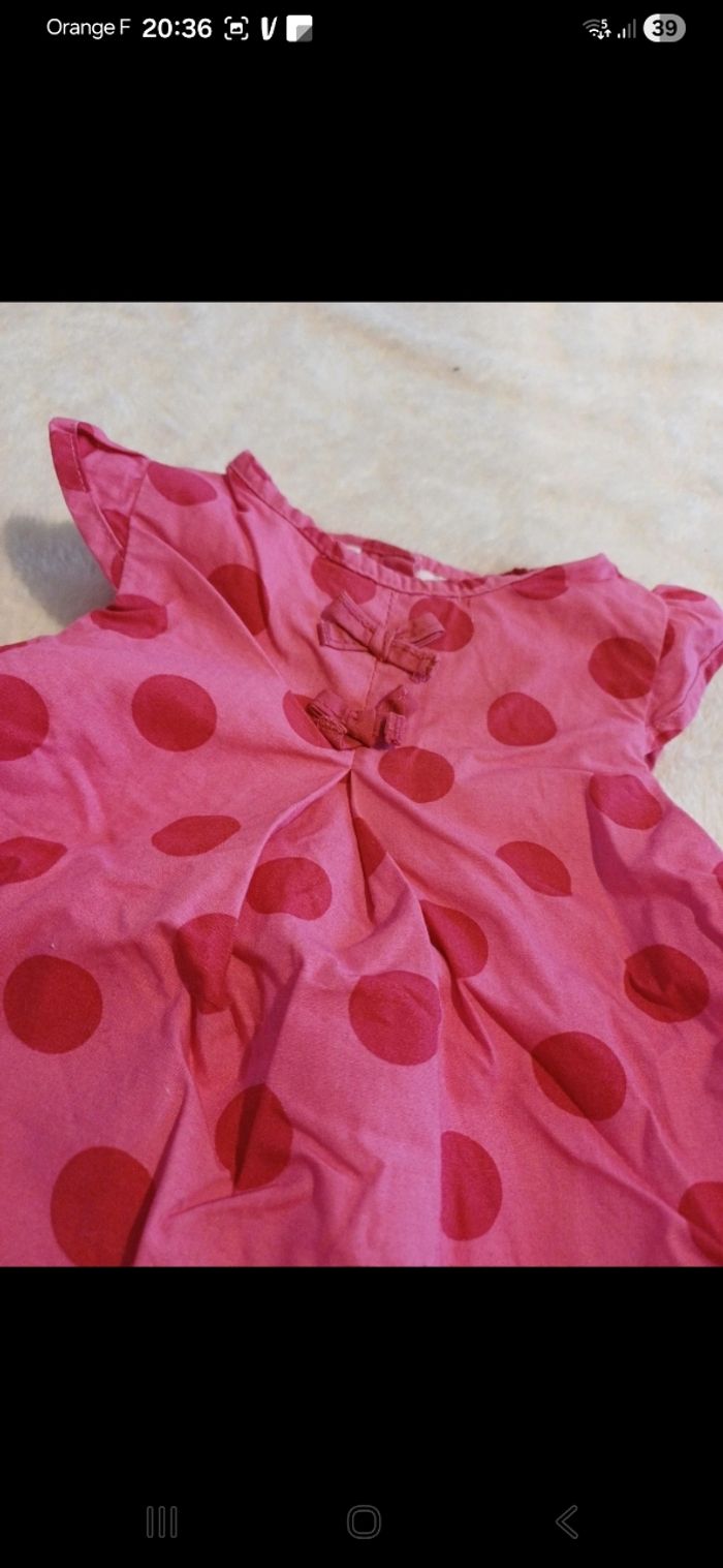 Robe bébé taille 9 mois - photo numéro 2