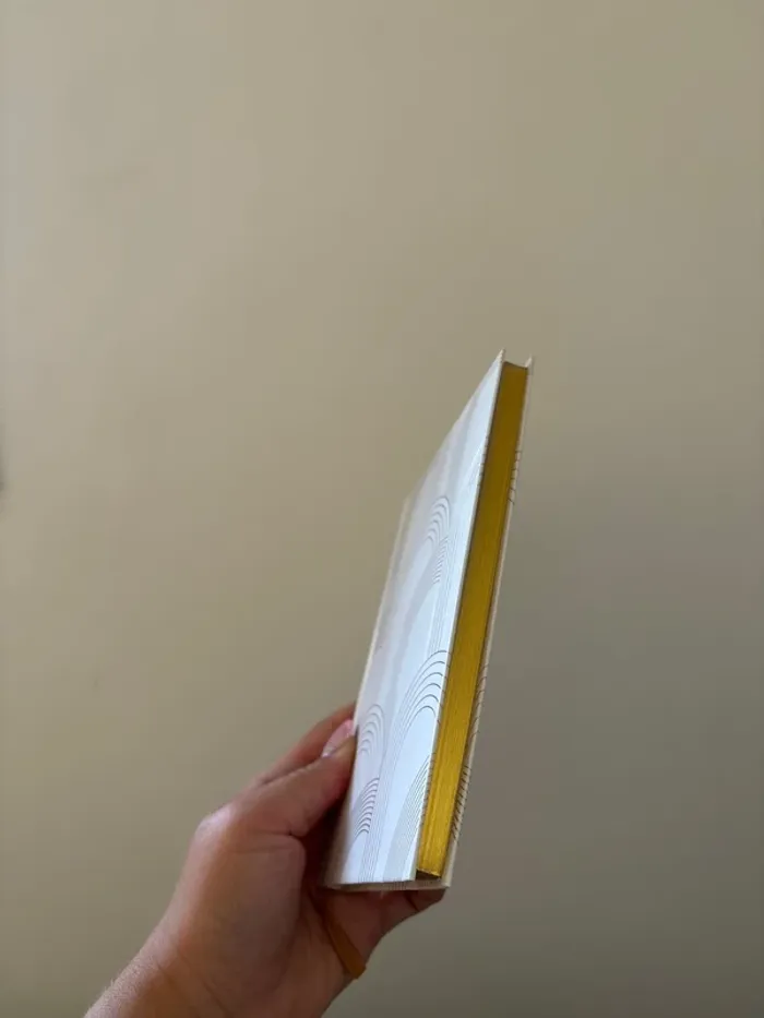 Petit carnet A5 blanc à tranche dorée - photo numéro 2