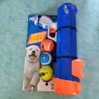 Lanceur de balles pour animaux Nerf