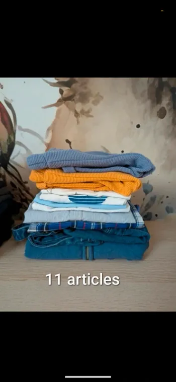 Lot de 11 vêtements 71 et 74 cm TBE