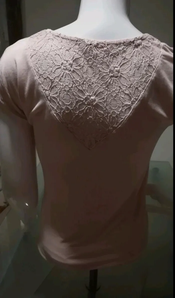 Tee-shirt brodé rose