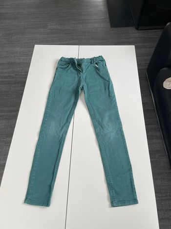 Pantalon taille 12 ans couleur vert marque Lili marelle