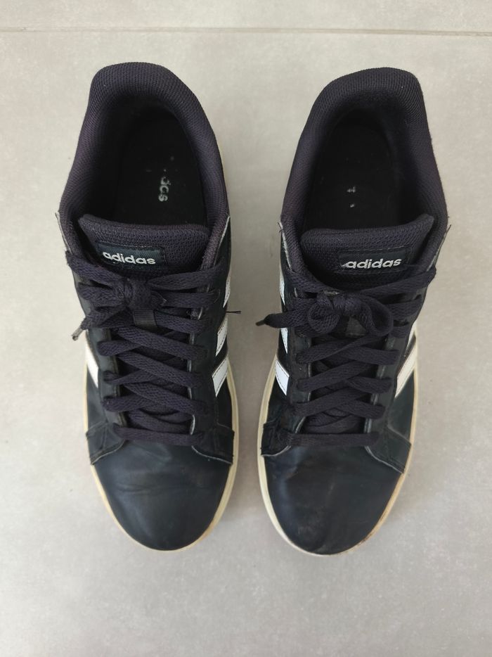 Chaussures adidas taille 39 - photo numéro 3