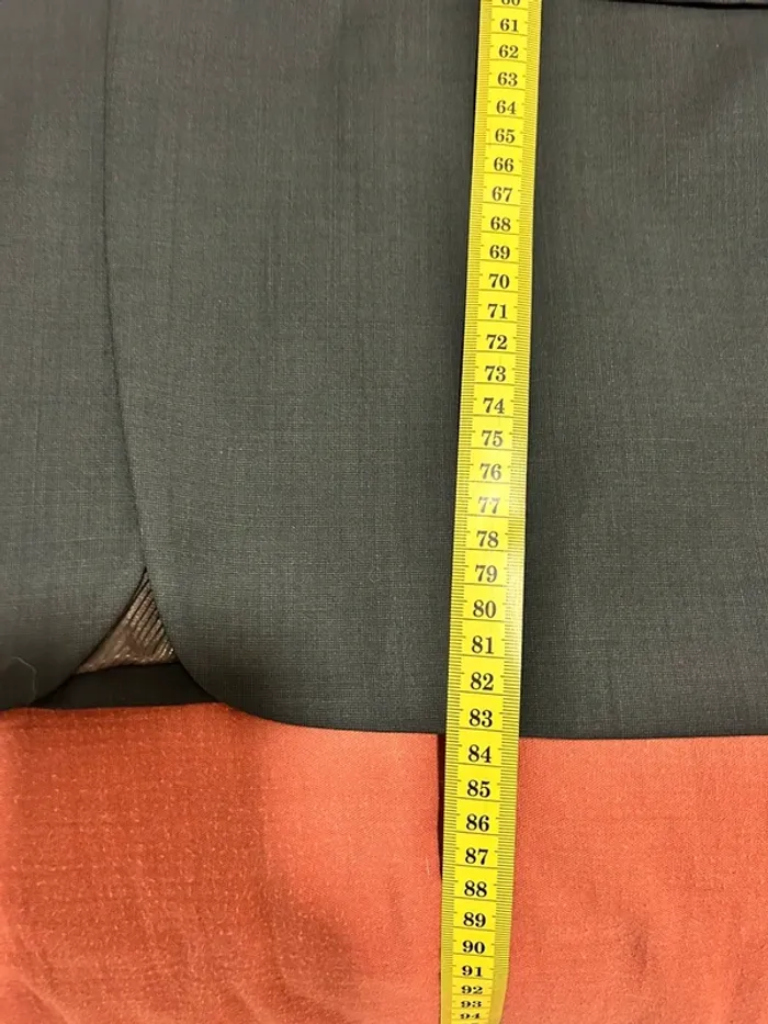 Veste de costume gris foncé - photo numéro 10
