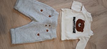 Ensemble pantalon tee shirt manches longues