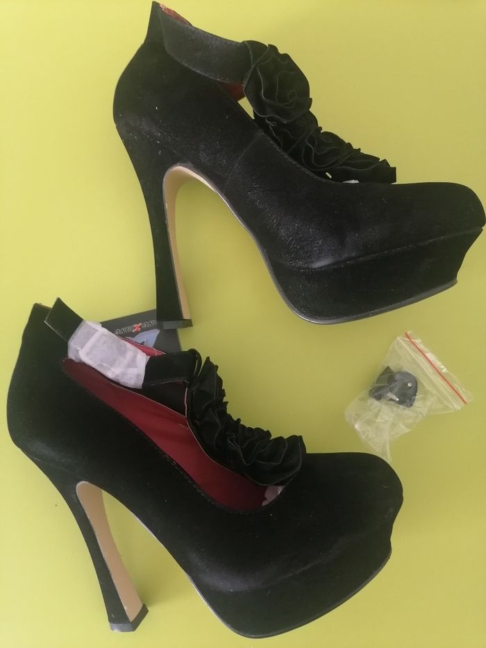 Chaussures à talons noires