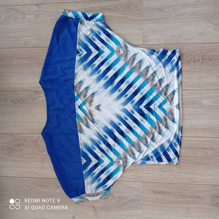 Top à motifs bleus t38/40 - photo numéro 4