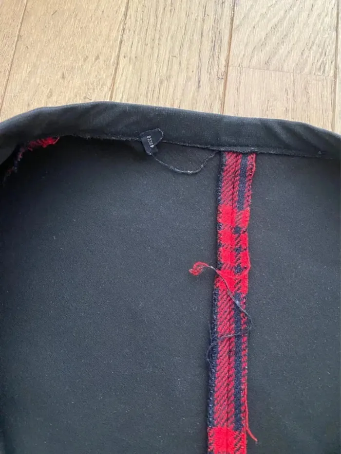 Veste longue à carreaux rouge et noir taille L - photo numéro 3