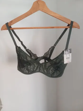 Soutien gorge armatures dentelle vert kaki 90D Neuf