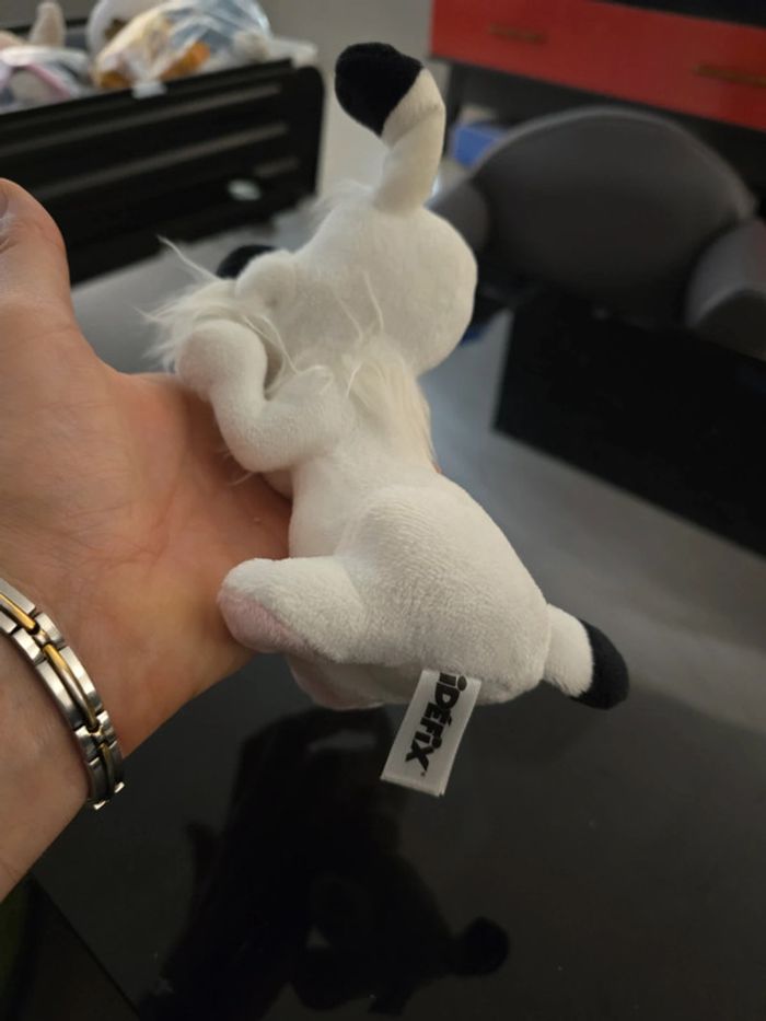 Lot de 2 peluches Asterix 19cm et Idefix 16cm - photo numéro 5