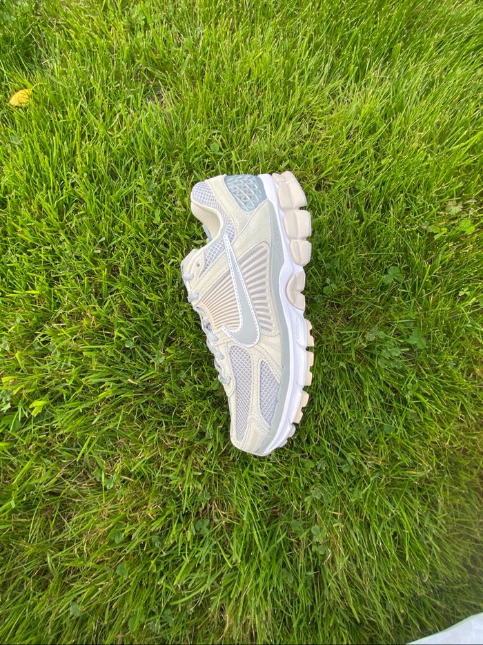 Nike  zoom Vomero 5 - photo numéro 7