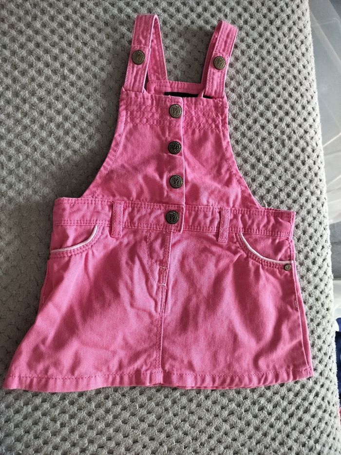 Lot de 4 robes en 6 mois très bon état - photo numéro 2