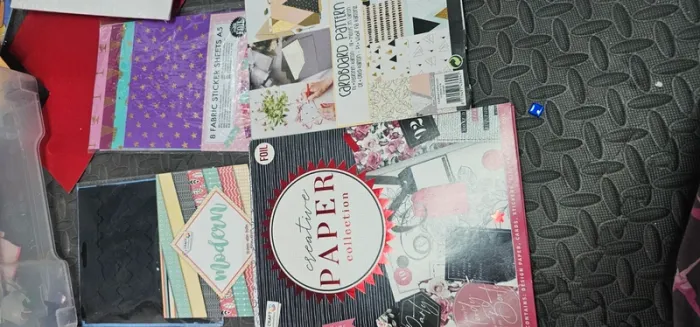 Bloc de feuilles et de papier de création - photo numéro 4