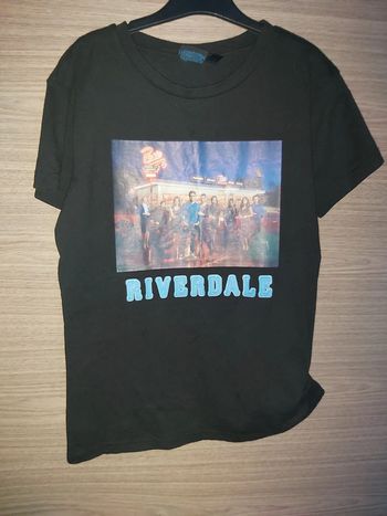 Tshirt riverdale primark taille xs