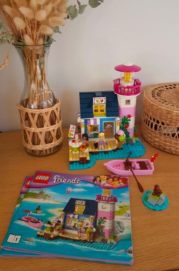 Lego friends
Le phare d'heartlake city
Excellent état 
Complet

De nombreux lego dans mon dressing