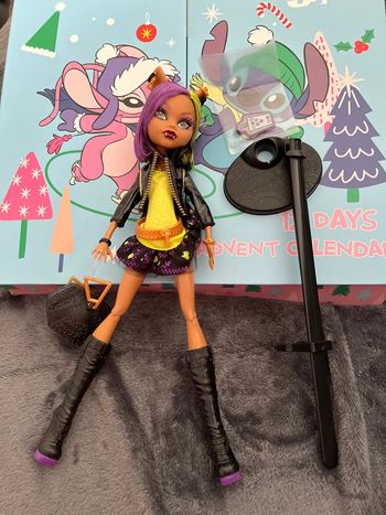 Poupée monster high clauwdeen
