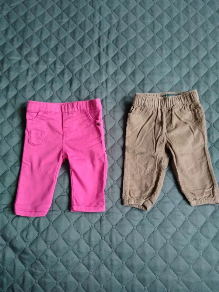 2 Pantalons, in extenso, taille 3 mois (62 cm)