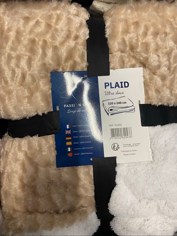 Plaid couverture 220/240 neuf,ultra doux,moumoute