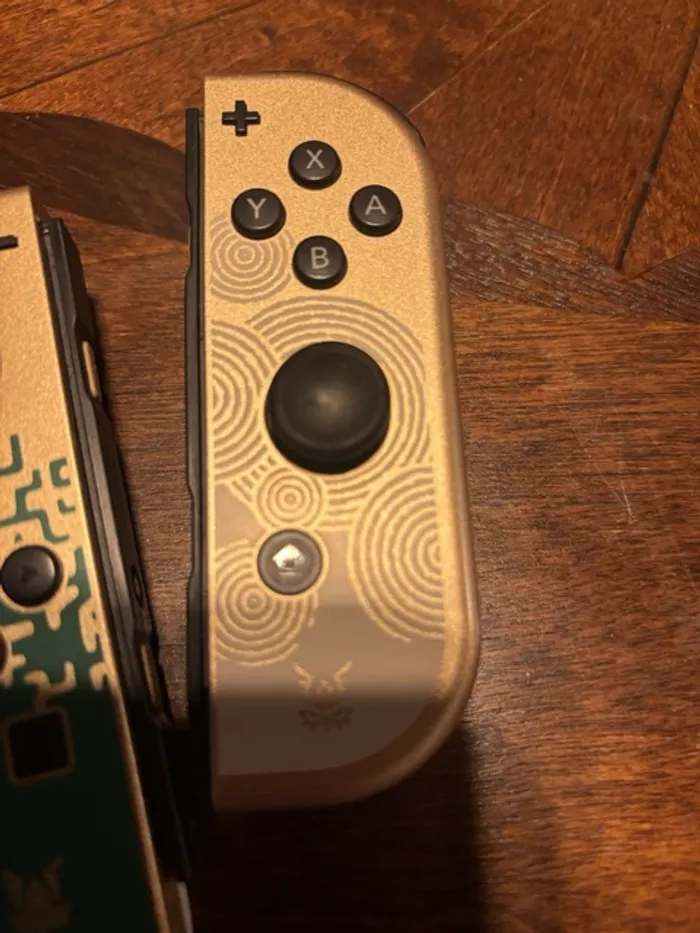 Console Nintendo Switch OLED Legend of Zelda - photo numéro 8
