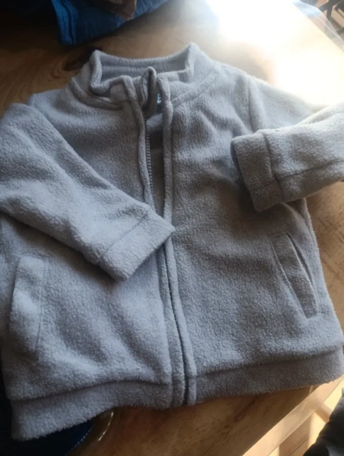 Veste fille 9 mois - photo numéro 2
