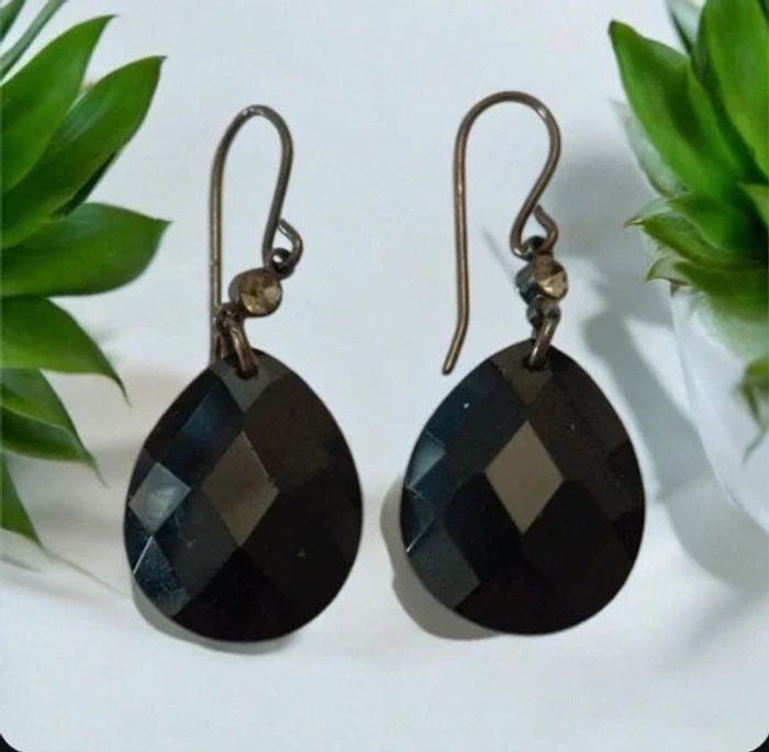 Boucles d'oreilles pendentif strass noir En très bon état
