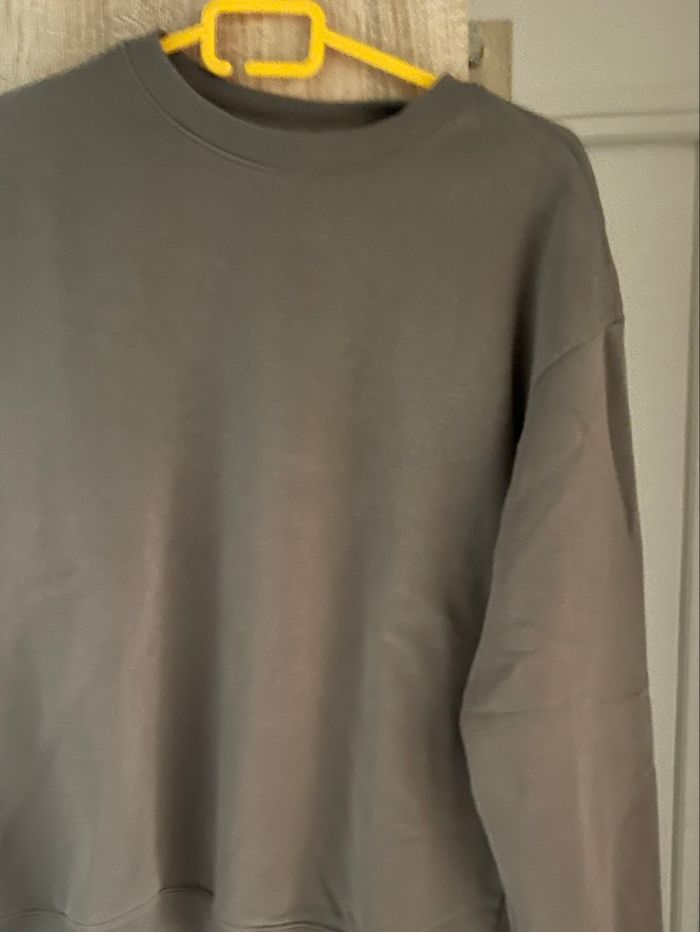 Sweat H&M - photo numéro 3