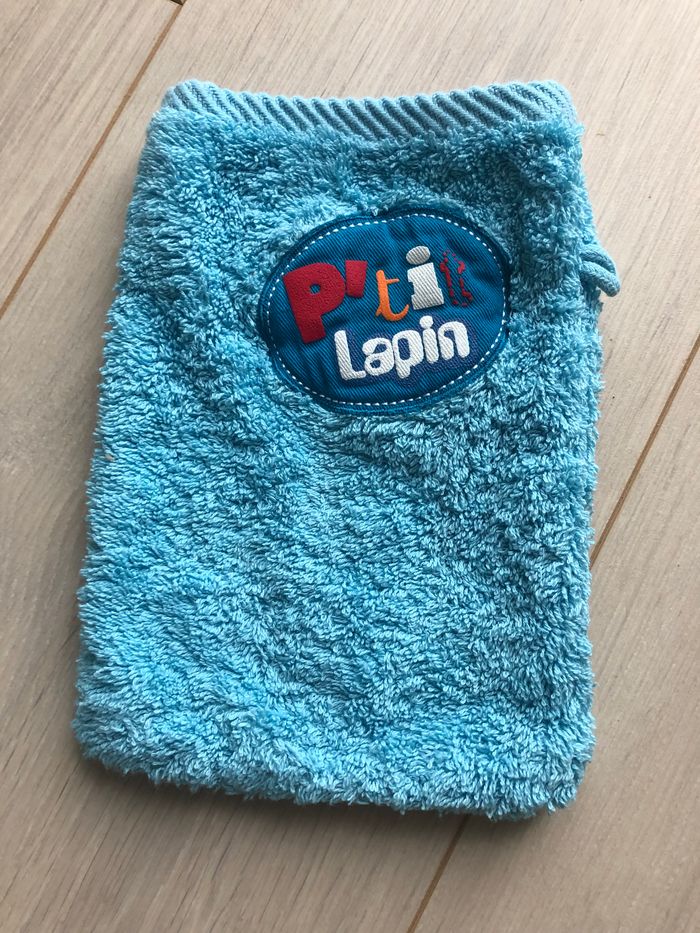 Gant de toilette petit lapin Carré blanc bleu