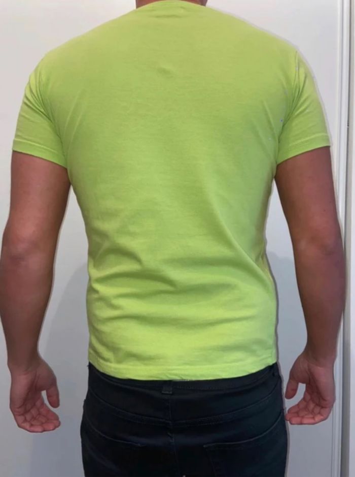 Tee-shirt vert - photo numéro 3