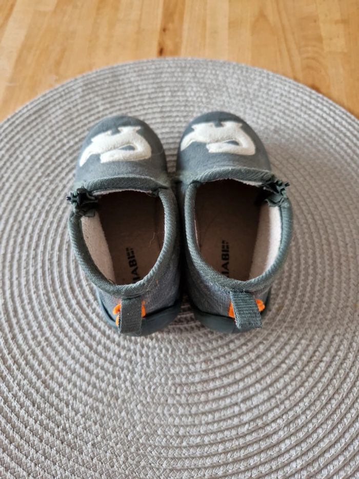 Chaussons dinausaure Kiabi - photo numéro 3