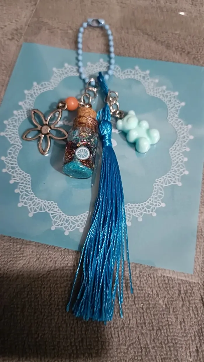 Porte clés thème bleu - photo numéro 2