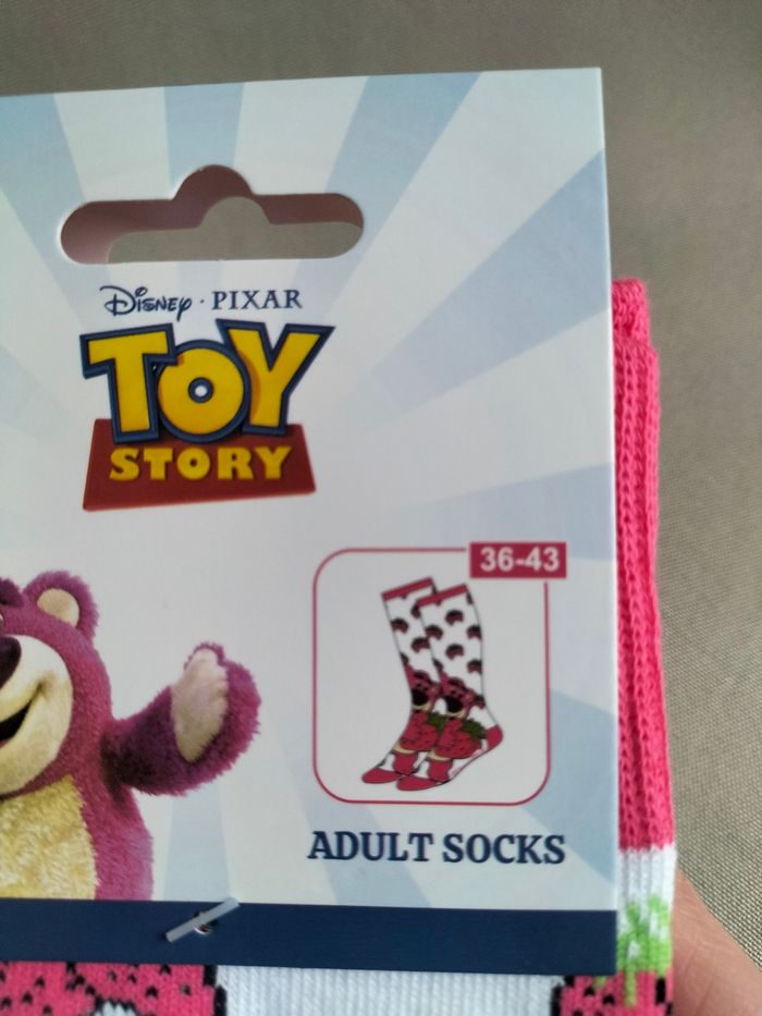 🩷 Chaussettes adulte Lotso (Toy Story) - 36/43- Disney - Neuve 🩷 - photo numéro 3