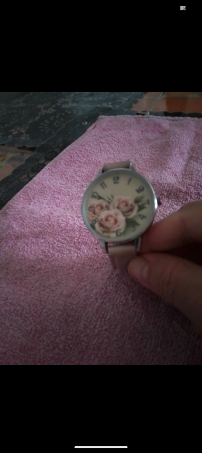 Montre femme - photo numéro 2