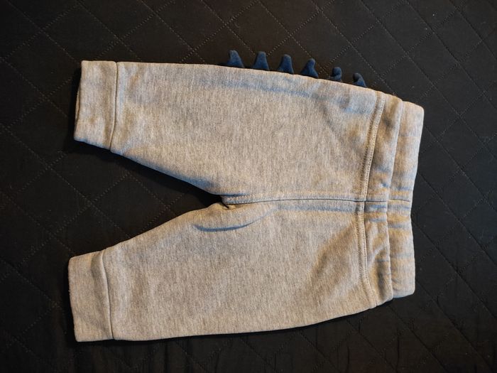 Pantalon 9 mois - photo numéro 2