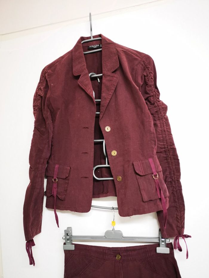 Ensemble bordeaux pantacourt et petite veste - photo numéro 2
