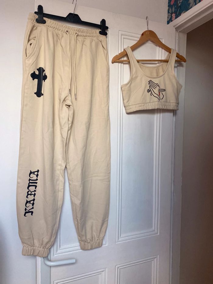 Ensemble jogging beige