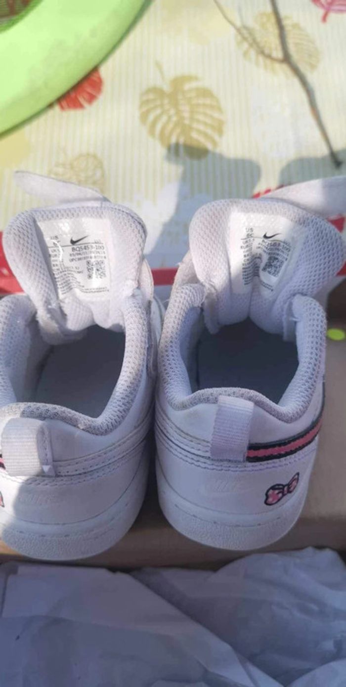 Basket Nike Custom’ Minnie - photo numéro 2