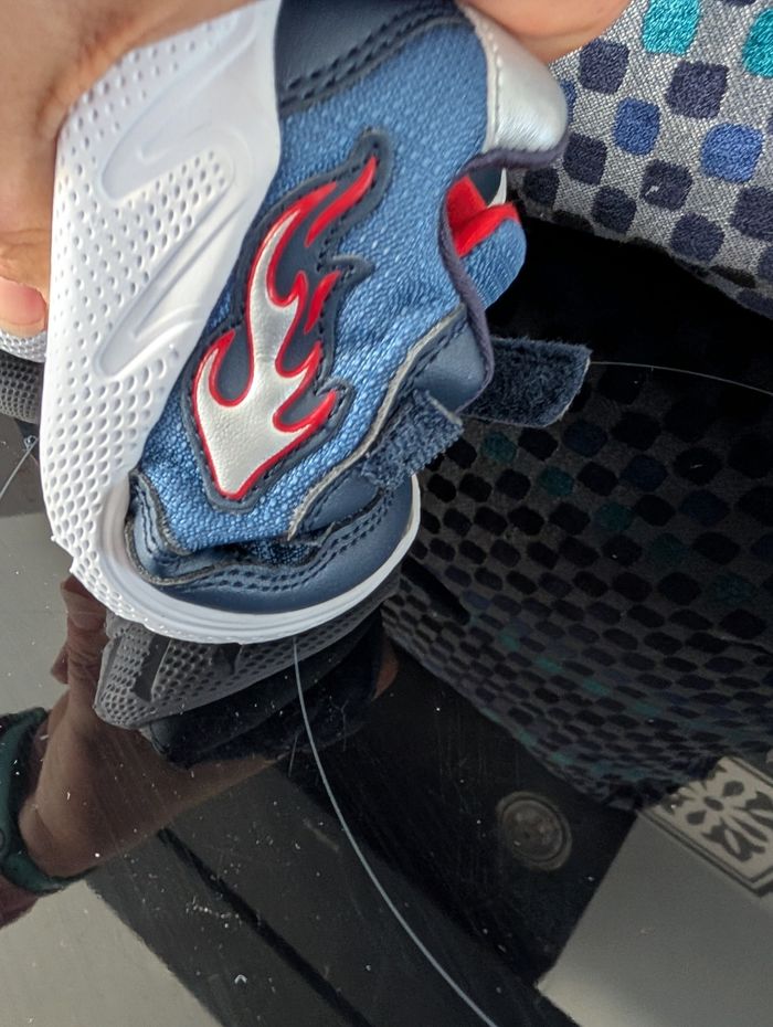 Baskets garçon ultralegeres. Taille 22. Neuf. Geox - photo numéro 7