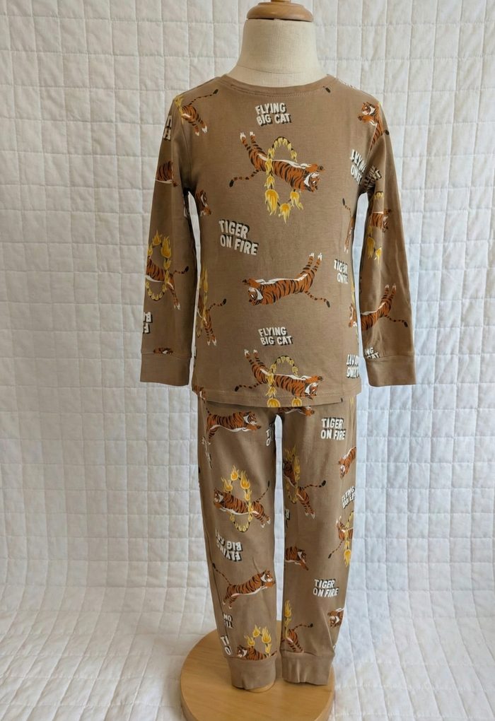 Pyjama Garçon Kiabi - 8 ans (126-131 cm) - Tigres & Cirque 🐯