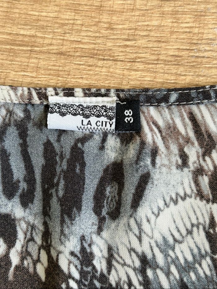 Robe imprimée à manches longues La City taille 38 comme neuve - photo numéro 10