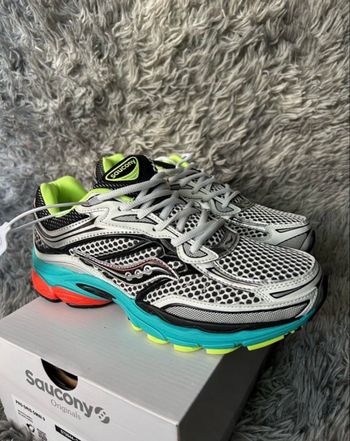 Saucony