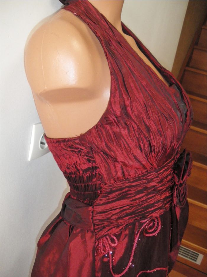 robe bordeaux soyeux taille M - photo numéro 6