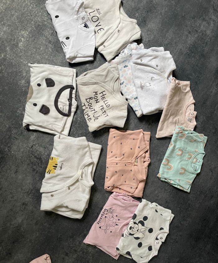 Lot 12 pijama 3 mois bebe fille