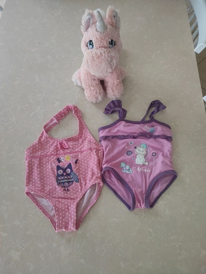 🌸Lot de mignon maillot de bain 6 mois