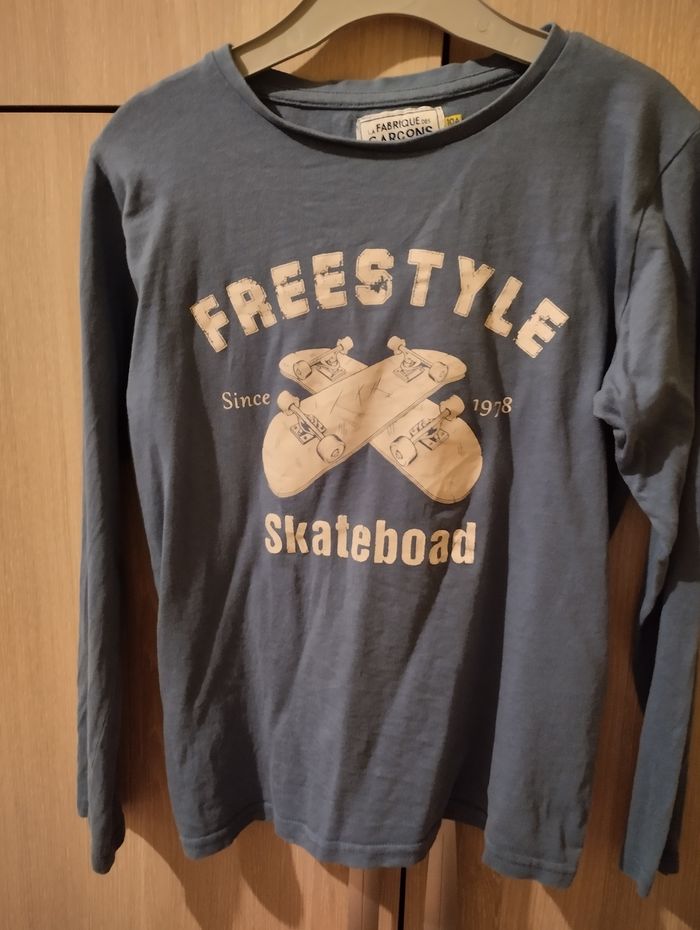 Tee shirt manches longues et chemises 10 ans - photo numéro 4